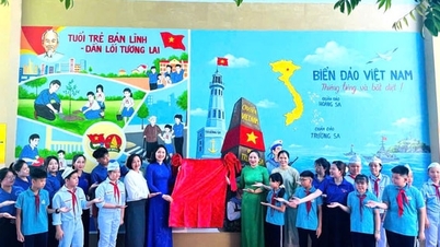 Mengaplikasikan transformasi digital dalam projek belia di Tay Tuu