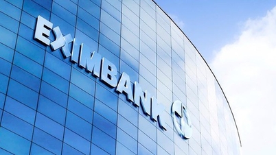 Eximbank'ın üç genel müdür yardımcısı aynı anda istifa etti.