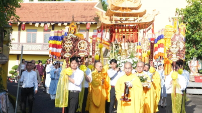 Președintele Comitetului Central al Frontului Patriei Vietnam a trimis o scrisoare de felicitare cu ocazia zilei de naștere a lui Buddha.