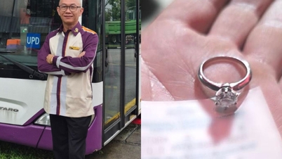Người phụ nữ bật khóc nhận lại nhẫn kim cương hơn 700 triệu rơi trên xe buýt