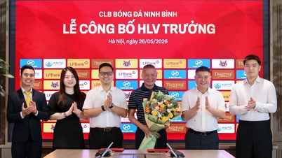 O técnico Chu Đình Nghiêm assina contrato de 3 anos com o Ninh Bình Club; o que o Sr. Nguyễn Đức Thụy diz sobre isso?