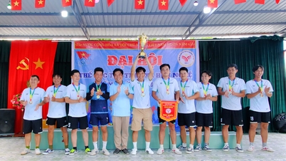 Oltre 200 atleti hanno gareggiato al 1° Festival sportivo del comune di Hon Nghe.