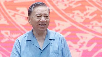 Generalsekretär und Präsident: Hanoi muss die Führung bei der digitalen Regierungsführung übernehmen und administrative Zwischenhändler reduzieren.