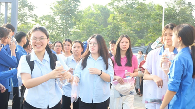 Quasi 23.000 studenti di Tuyen Quang hanno sostenuto l'esame di ammissione al decimo anno di corso.