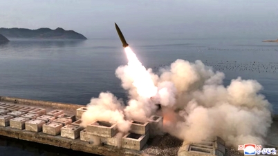 La Corea del Nord testa un nuovo sistema di lancio missilistico multiuso.
