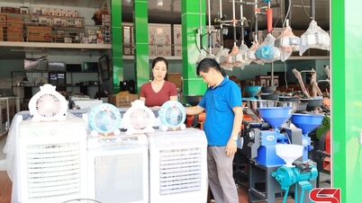 Muong Gion sviluppa il commercio e i servizi.