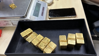 Prezzi dell'oro oggi, 27 maggio 2026: i lingotti d'oro SJC continuano a scendere senza sosta.