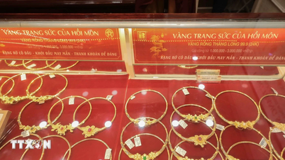 Prezzi dell'oro il 27 maggio: listino prezzi delle società che vendono oro, argento e pietre preziose.
