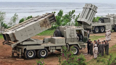 Kim Jong Un supervisiona il lancio di un nuovo missile da crociera dotato di intelligenza artificiale.