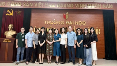 L'UNIVERSITÀ DI TEATRO E CINEMA DI HANOI RAFFORZA L'ASSISTENZA SANITARIA SCOLASTICA E ACCOGLIE UN TEAM DI ISPEZIONE PROFESSIONALE