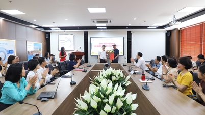 L'Accademia femminile del Vietnam annuncia la riconferma del responsabile del dipartimento di formazione e del responsabile della facoltà di amministrazione aziendale.