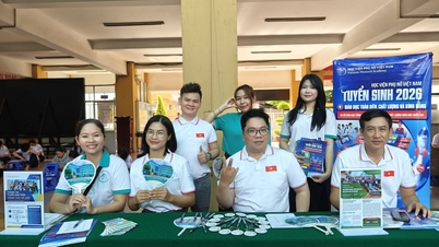 Diffondere i valori umanitari attraverso attività di servizio alla comunità presso la sede di Ho Chi Minh City dell'Accademia delle donne del Vietnam.