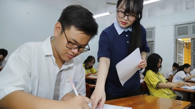 A Ho Chi Minh City vengono organizzati esami di maturità simulati che riproducono fedelmente quelli reali, con procedure di controllo più rigorose, dalle aule d'esame ai sorveglianti.