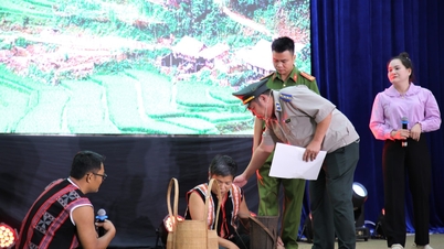 À Da Nang, des agents de la police civile participent à une compétition mettant en valeur leurs compétences professionnelles.