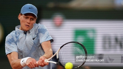 Jannik Sinner ha iniziato la sua avventura al Roland Garros con una convincente vittoria su Clement Tabur.