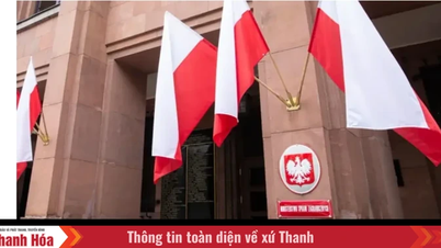 La Polonia convoca l'ambasciatore russo e protesta contro gli avvertimenti riguardanti le sedi diplomatiche a Kiev.