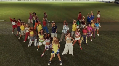 Shakira torna alla ribalta con la canzone ufficiale dei Mondiali di calcio del 2026.