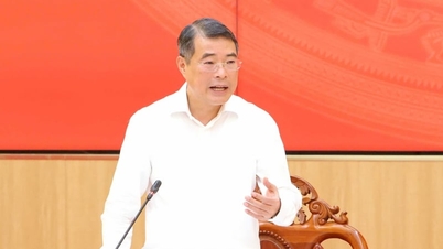 Statsminister Le Minh Hung gir ordre om å fjerne økonomiske flaskehalser i Can Tho.