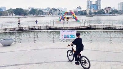 Hanoi rinnova i parchi e affronta il problema dell'occupazione abusiva dei marciapiedi.