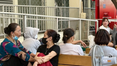 A causa del caldo intenso, l'ospedale ha iniziato ad accogliere pazienti dalle 5 del mattino.