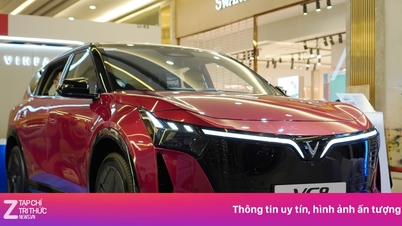 Szczegóły pierwszego urządzenia nowej generacji VinFast VF 8 w Ho Chi Minh City.