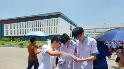 I candidati di Tuyen Quang sono fiduciosi dopo il primo esame di ammissione alla decima classe.