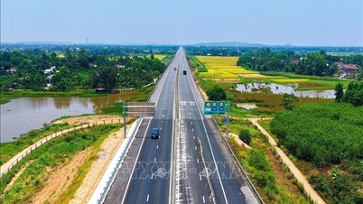 Attenzione: a causa delle alte temperature, c'è il rischio di scoppio degli pneumatici in autostrada.