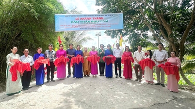 Il comune di Hoi An inaugura due ponti stradali rurali.