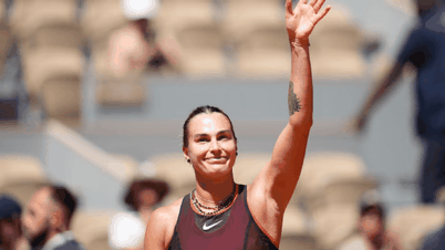 Aryna Sabalenka usou joias avaliadas em 2,7 bilhões de VND na primeira rodada de Roland Garros 2026.