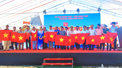 Da Nang: Dien Ban Dong Mahallesi'nde Canlı Balıkçılık Festivali