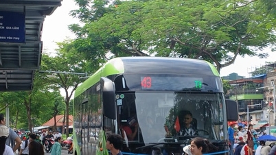 Hanoi sta potenziando i servizi di trasporto pubblico per far fronte ai due importanti esami.