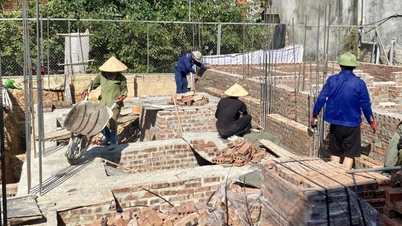I lavoratori all'aperto lottano contro il caldo estremo - Giornale online Cao Bang