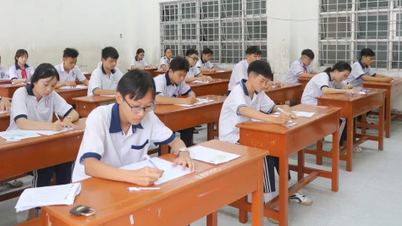 Ujian masuk kelas 10 dalam mata pelajaran Bahasa Inggris dan Matematika memiliki tingkat kesulitan sedang dan secara efektif membedakan kandidat.