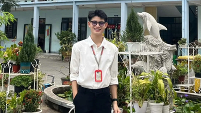Il giovane, proveniente dalla regione montuosa della provincia di Nghe An, è dotato di un talento accademico eccezionale e ha raggiunto l'indipendenza finanziaria all'età di 20 anni.