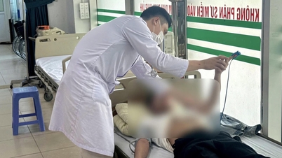 تعرض سائق توصيل لحادث نتيجة ضربة شمس أثناء توصيل البضائع في منتصف النهار.
