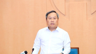 Presidente di Hanoi: Costruite subito alloggi in affitto a giugno, cambiate la mentalità di accumulo di beni.