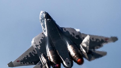 Le tattiche del Su-57 e la potenza della variante Su-57D nel contesto bellico russo.