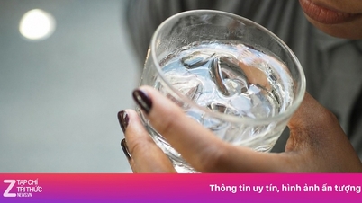 5 manieren om op warme dagen water te drinken die eigenlijk schadelijk zijn voor je nieren.