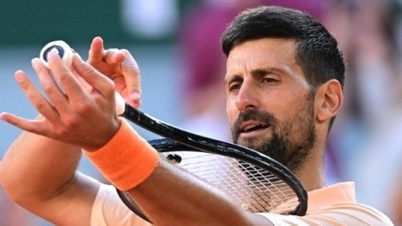Djokovic vào vòng 3 Roland Garros và lập kỷ lục mới
