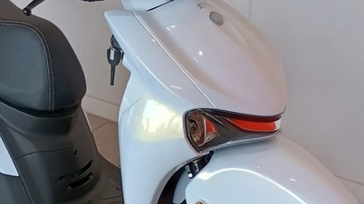 Uno straordinario scooter da 125cc, offerto a 47 milioni di VND, con caratteristiche paragonabili all'SH 125i, consumi ridottissimi e un prezzo inferiore rispetto all'SH Mode, sta suscitando grande interesse tra i consumatori.