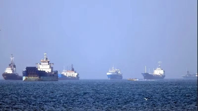 Orta Doğu'daki Çatışma: İran, bazı gemilerin Hürmüz Boğazı'ndan geçmesine izin veriyor.