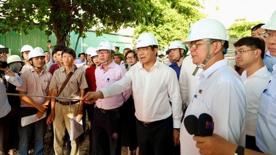 Władze Ho Chi Minh City zarządzają usuwaniem przeszkód w dwóch kluczowych projektach renowacji kanałów i dróg wodnych.