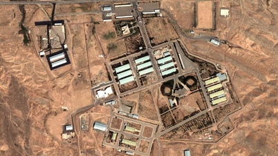 Gli Stati Uniti attaccano una struttura militare iraniana.