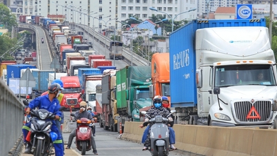 Con il ponte Phu My in riparazione da quasi un mese e mezzo, come si sposteranno le persone?