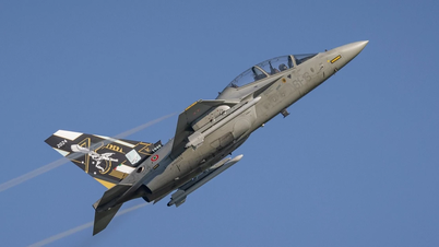 Il "gemello" dello Yak-130 addestrerà i piloti di caccia F-35 per la NATO.