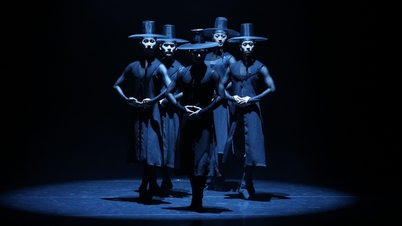 Il balletto "Gat" arriva in Vietnam: la coreografa coreana spera che i cappelli gat diventino popolari quanto i cappelli conici.