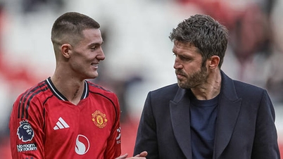 Benjamin Sesko ammira la rinascita del Manchester United sotto Michael Carrick.