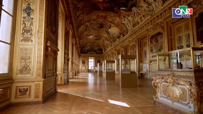 A Louvre múzeum rablásából filmet forgattak.