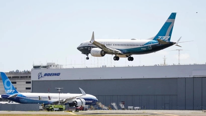 Boeing aims to deliver the 737 MAX 7 and MAX 10 aircraft by 2027.