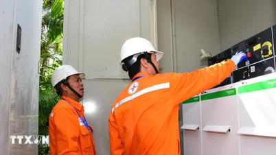 Zużycie energii elektrycznej nadal osiąga rekordowo wysoki poziom, co skłoniło sektor energetyczny do aktualizacji całego planu reagowania.